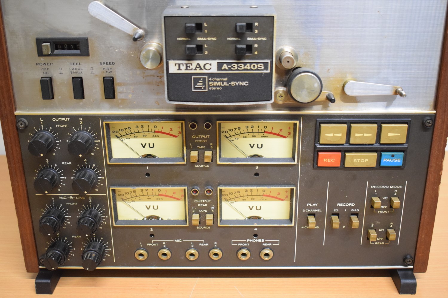 Feet Teac A-3300 / 3340 / 3340S / 3440 /6300 / 80-8 series